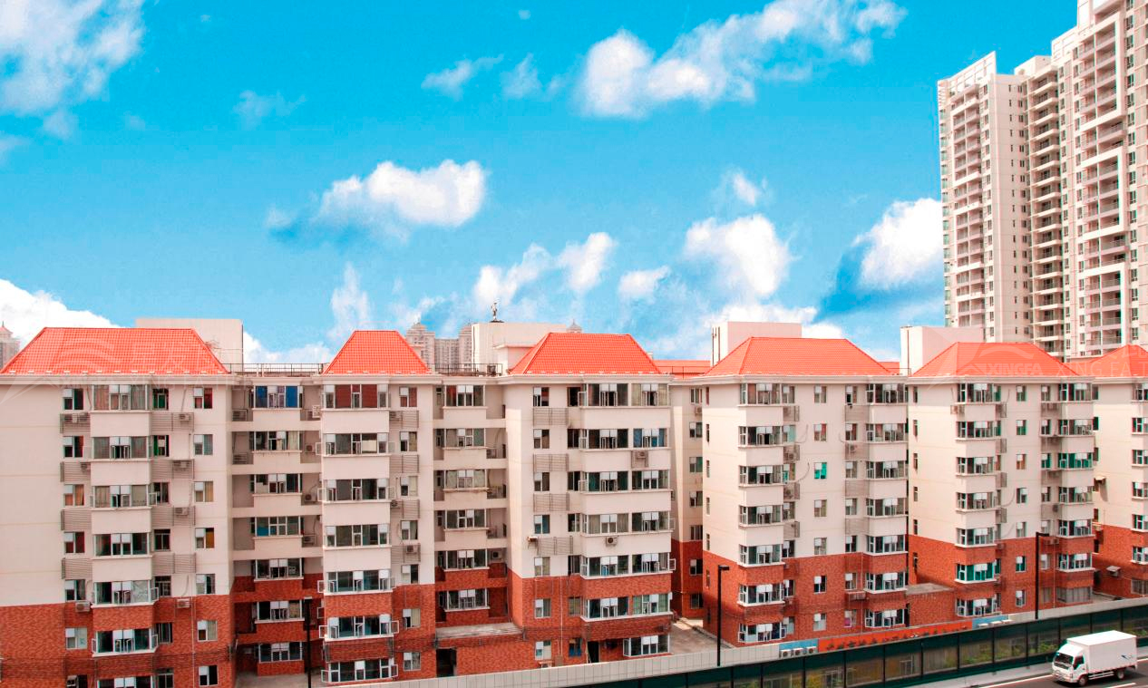 平改坡工程用合成樹脂瓦的優(yōu)勢，不僅僅是提升城市形象那么簡單！