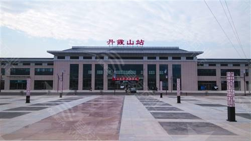 南寧合成樹脂瓦1050寬度防腐隔熱別墅瓦自建房用 鋼結構施工廠房樹脂塑料瓦 樹脂瓦封檐板批發價格